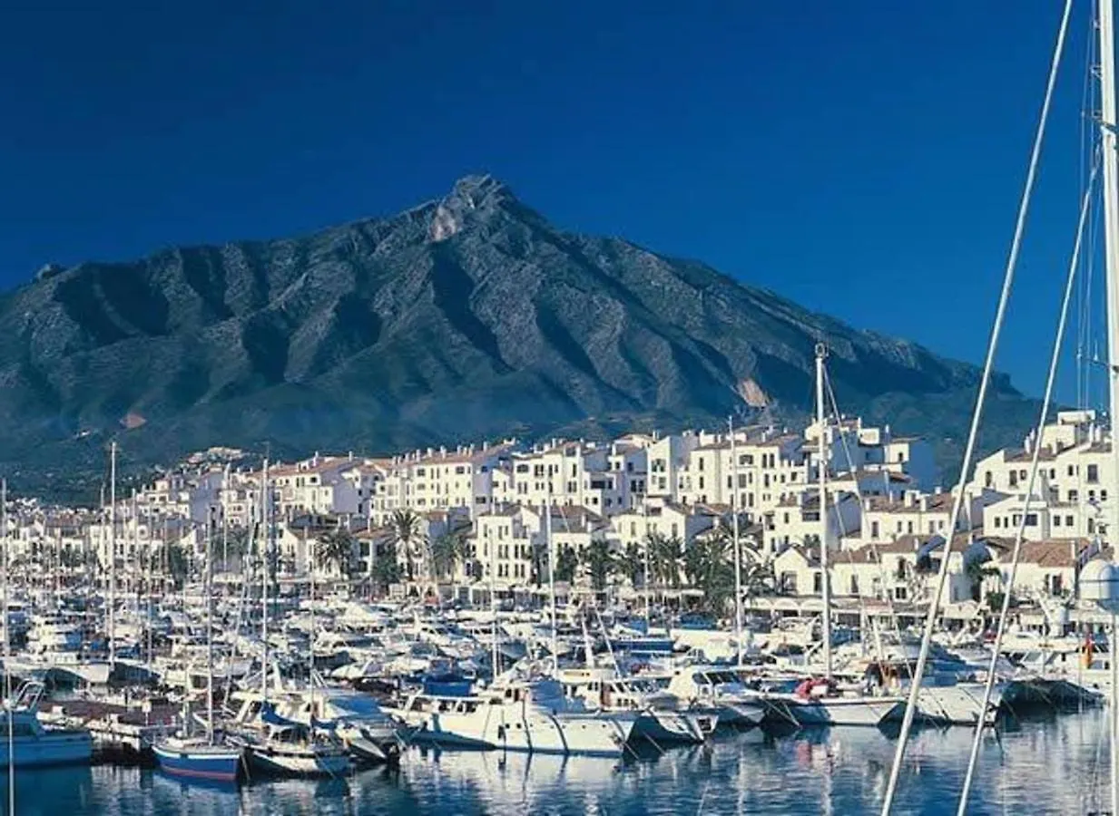 Puerto Banus 2 Bedrooms Apartment P2 Marbella